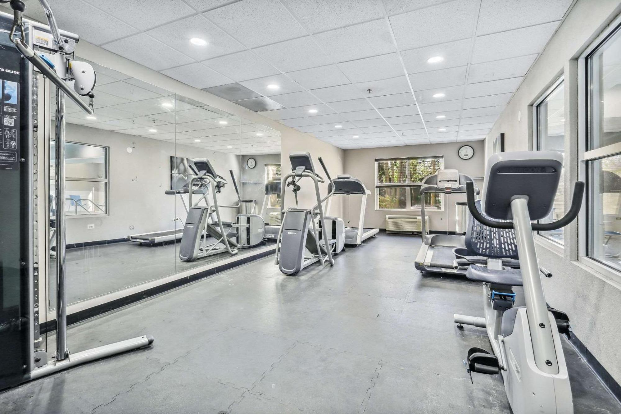 Bensenville Country Inn & Suites By Radisson, Chicago O'Hare South, Il מראה חיצוני תמונה